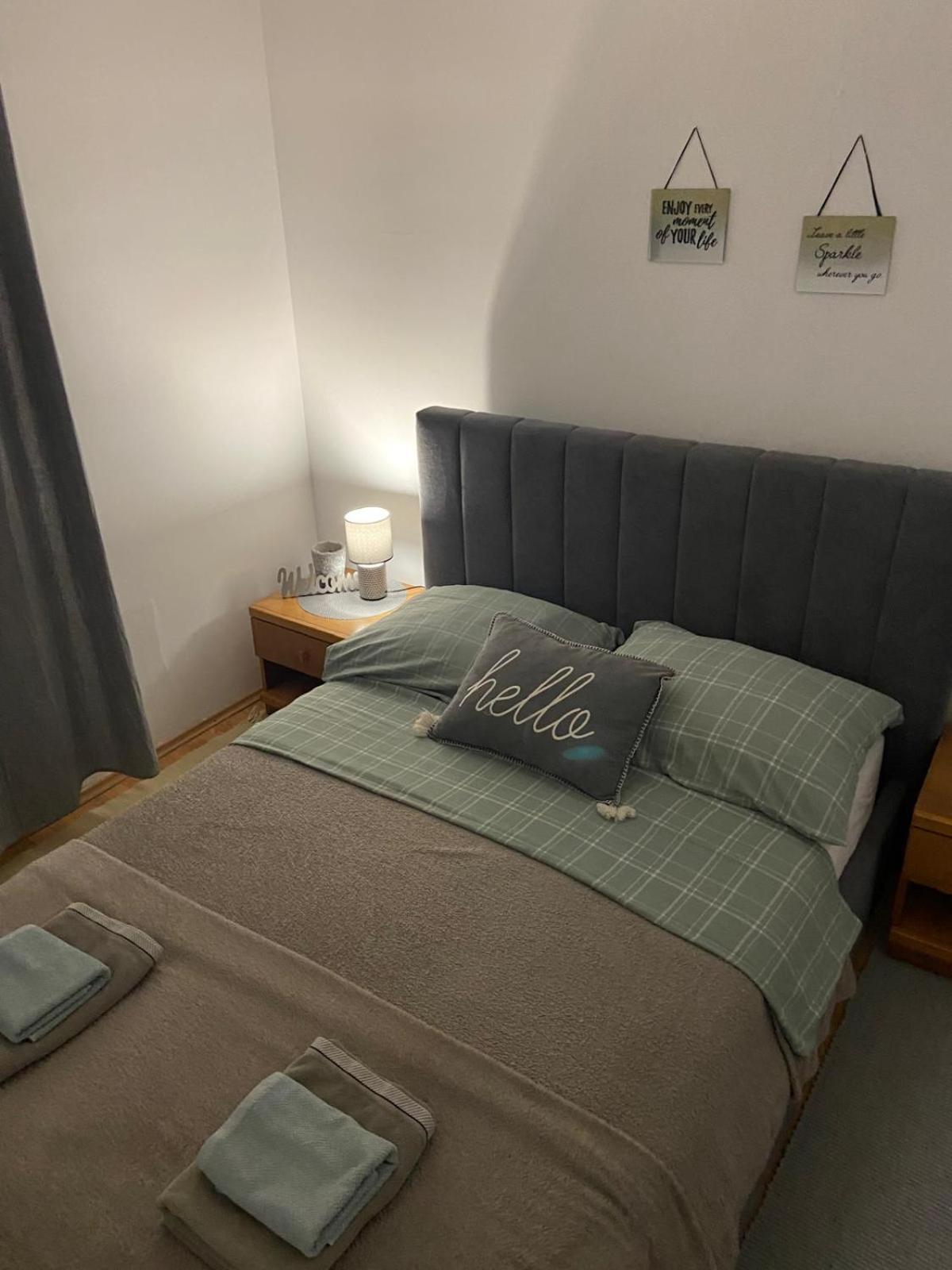 Oguic Apartman 帕格 外观 照片