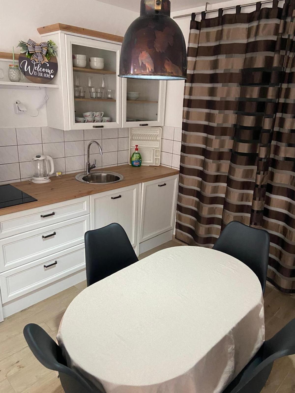 Oguic Apartman 帕格 外观 照片
